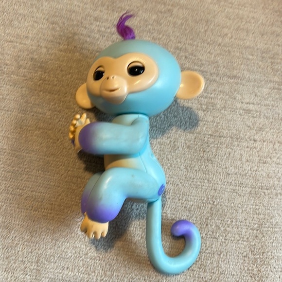 Wowwee fingerlings baby monkey - Picture 1 of 3